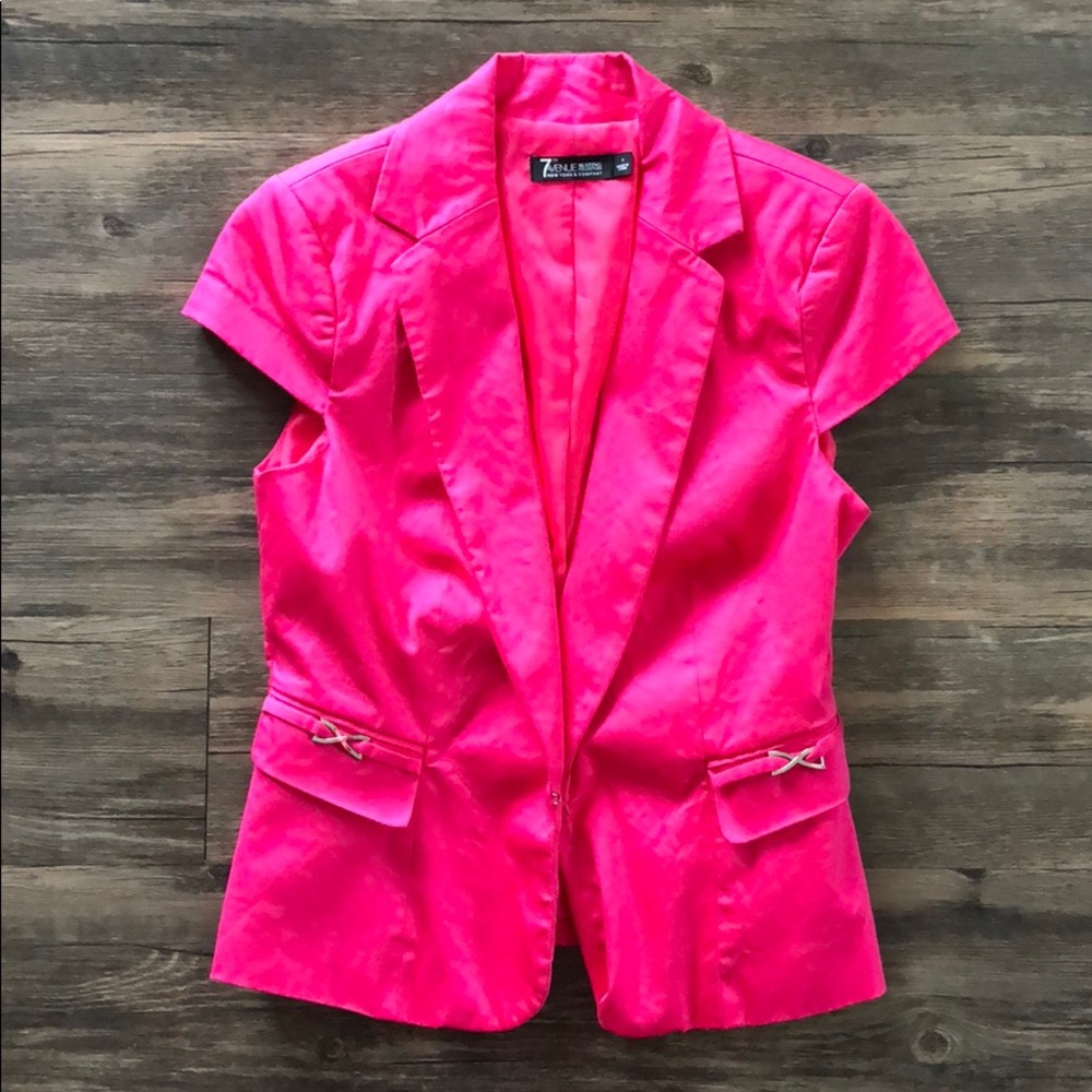 🏖Summer Sale🏖 $5 New York & Company - Size 4
